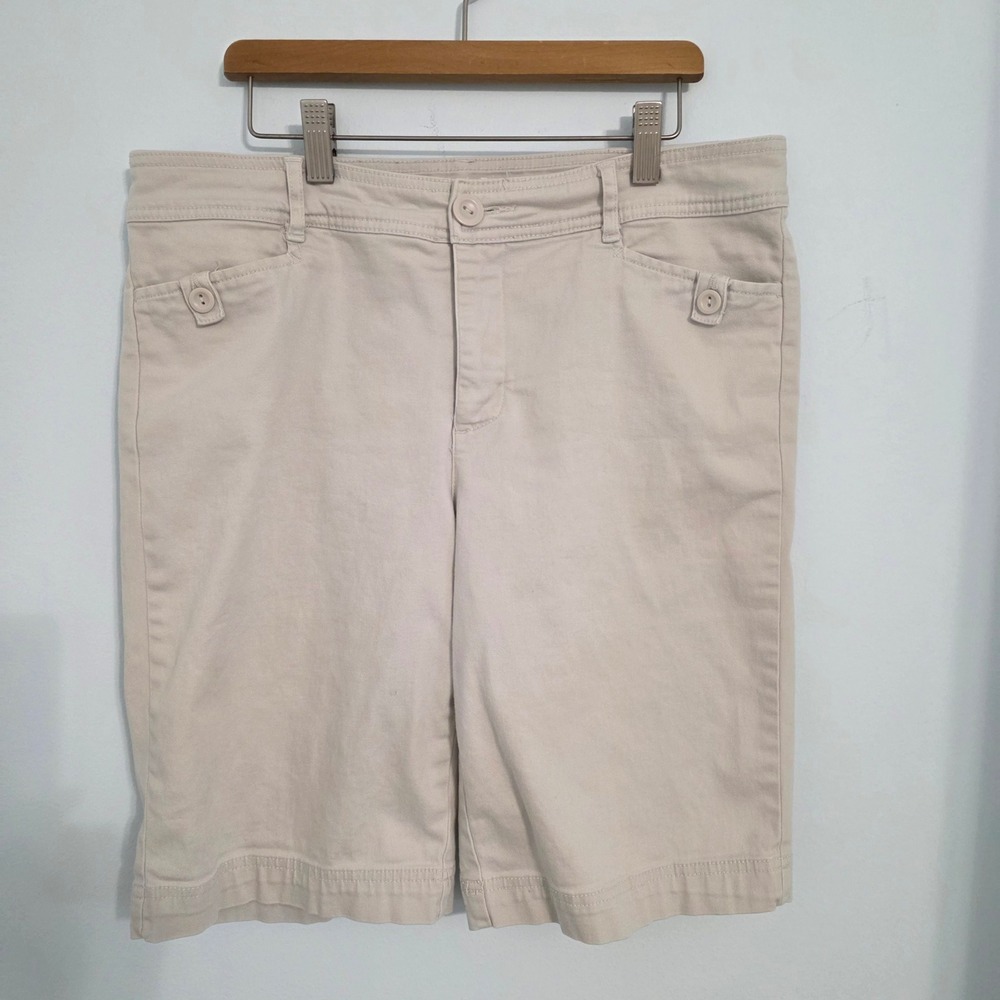 St Johns Bay Womens Bermuda Shorts Lot of 2 Black Khaki Size 12 Stretch Twill
